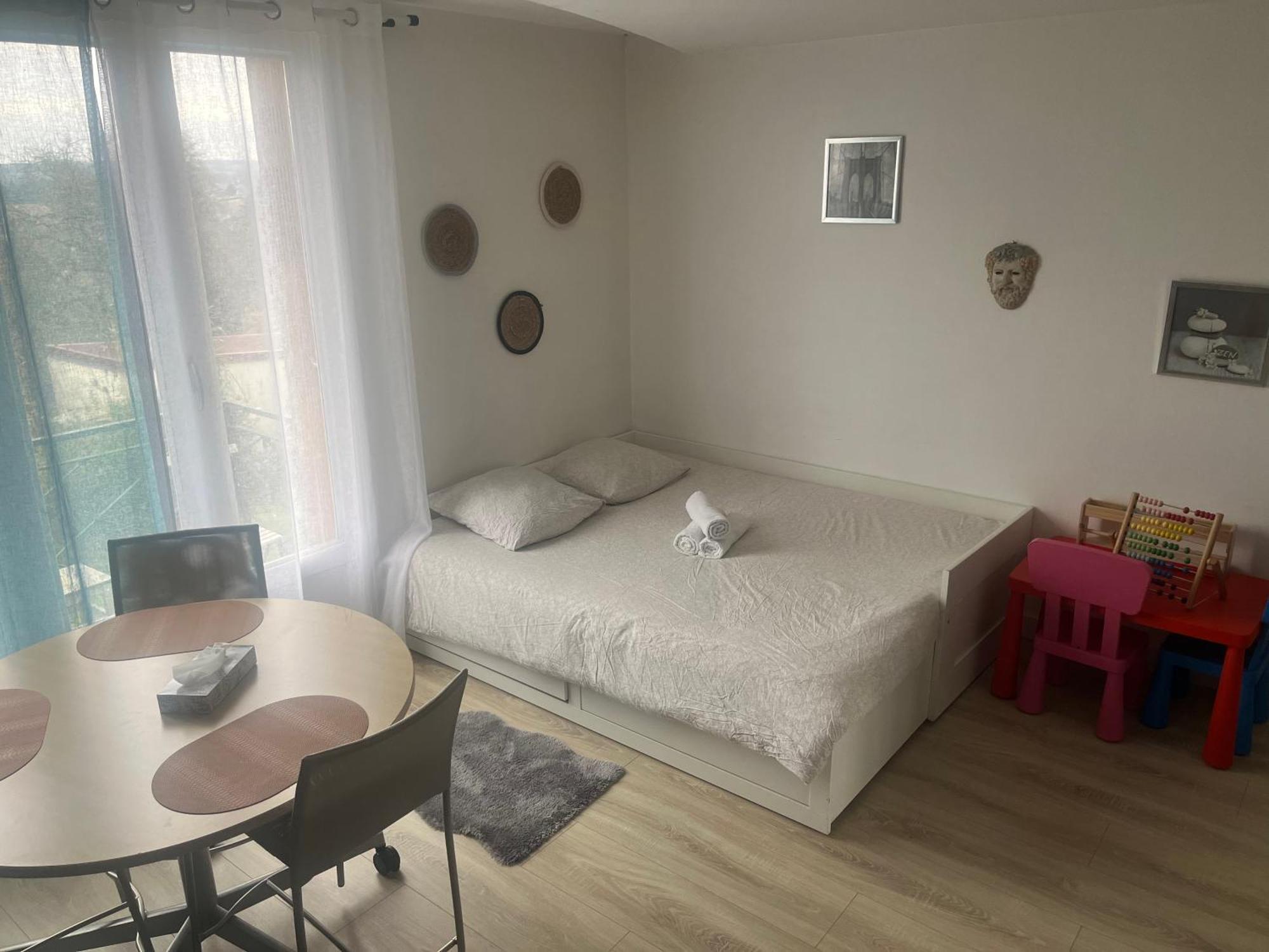 Logement Entier Proche Disneyland Montry Ngoại thất bức ảnh